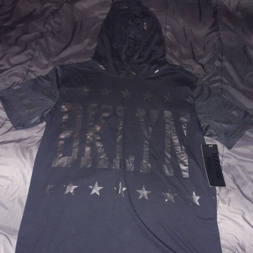 BROOKLYN SHORT SLEEVED HOODIE